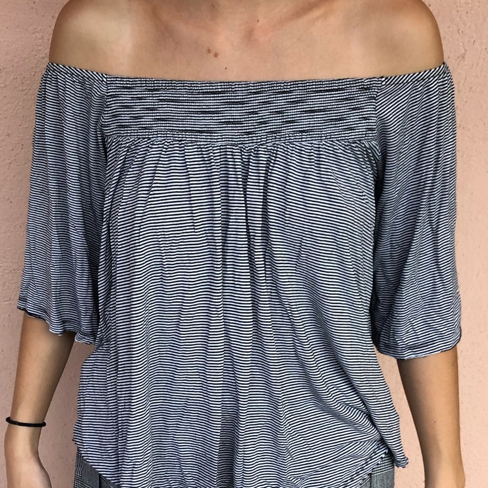 American Eagle Outfitters Off-the-Shoulder Top